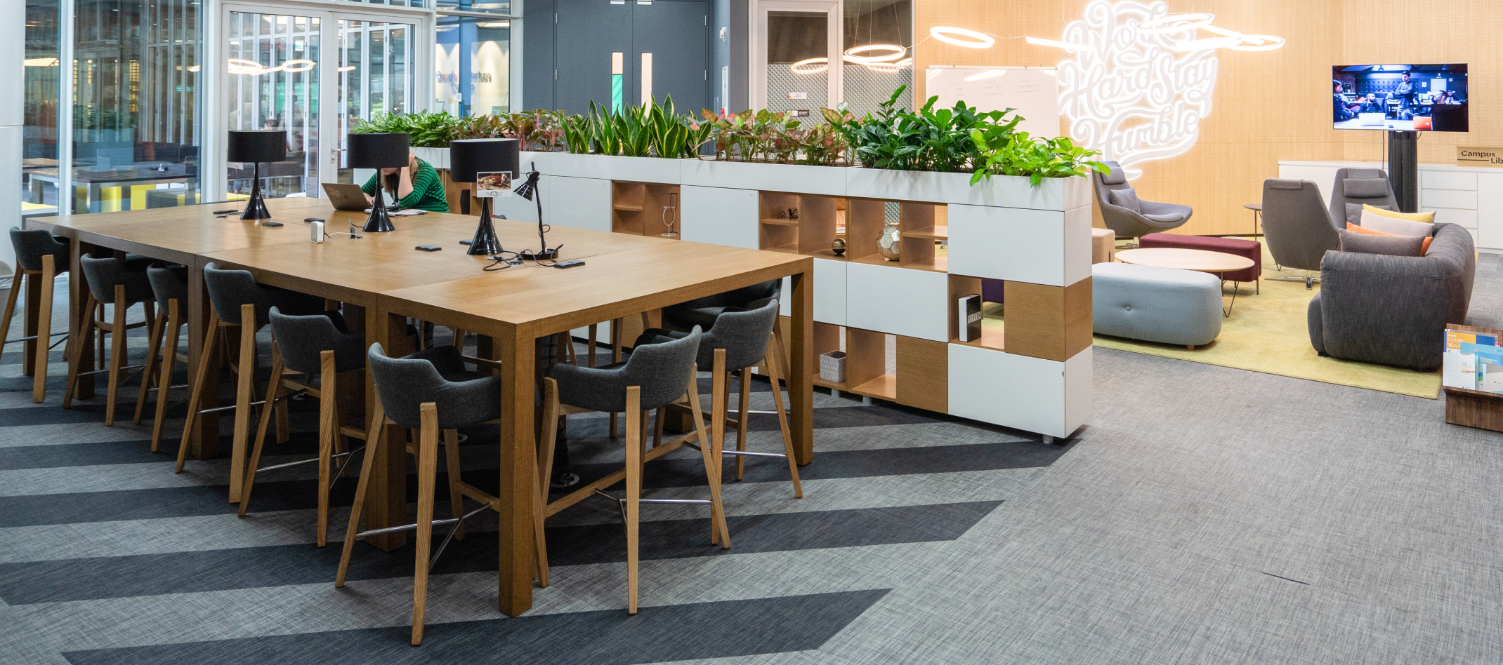 Work Space Requirements in the Office in an Innovative Way Atmosphere Design Lab